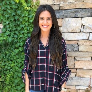 Meet your Posher, Adrina